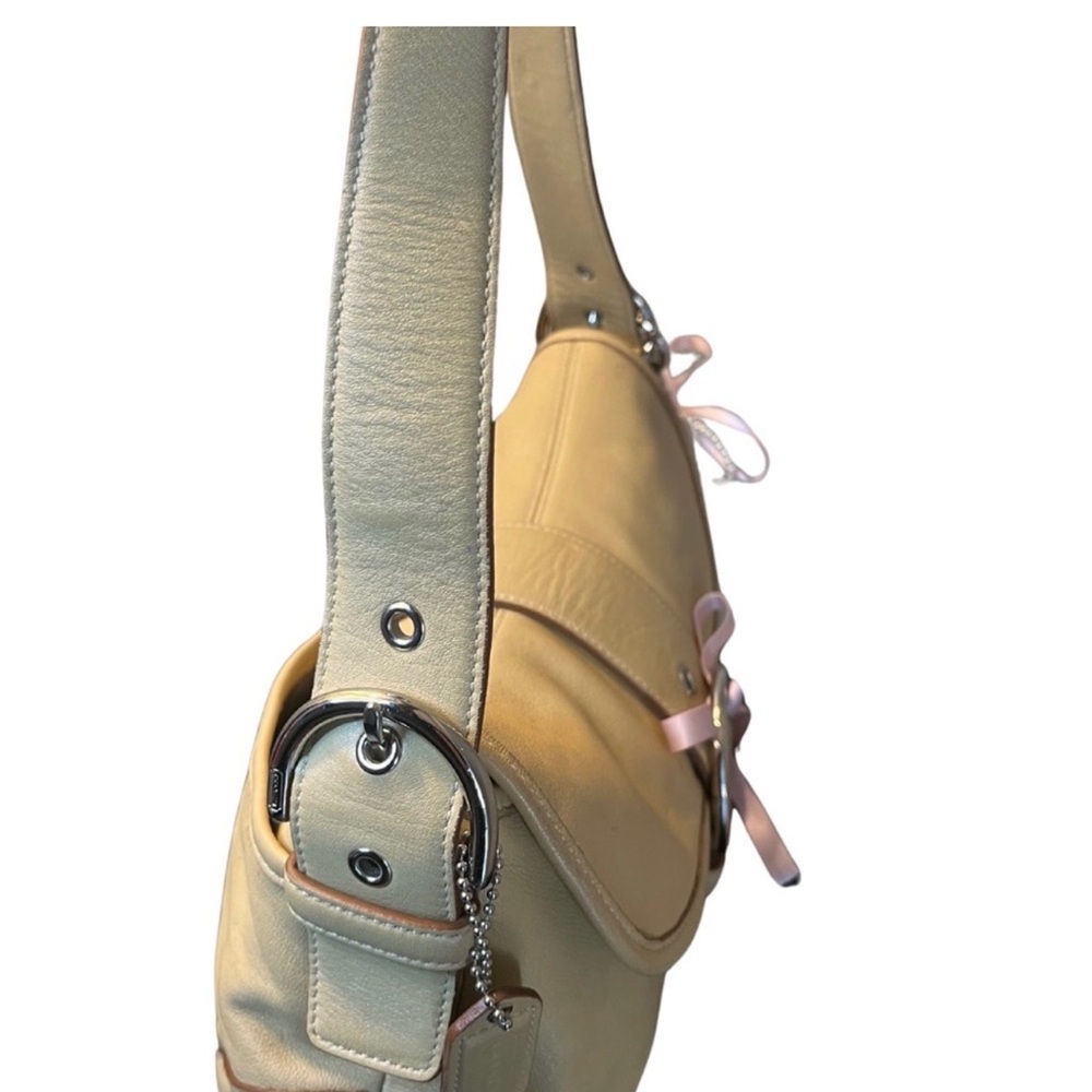 🔥 Vintage Coach Soho Flap Bag 9248 –Y2K 2003 Buckle Shoulder Bag | Beige Leather - Picture 6 of 11